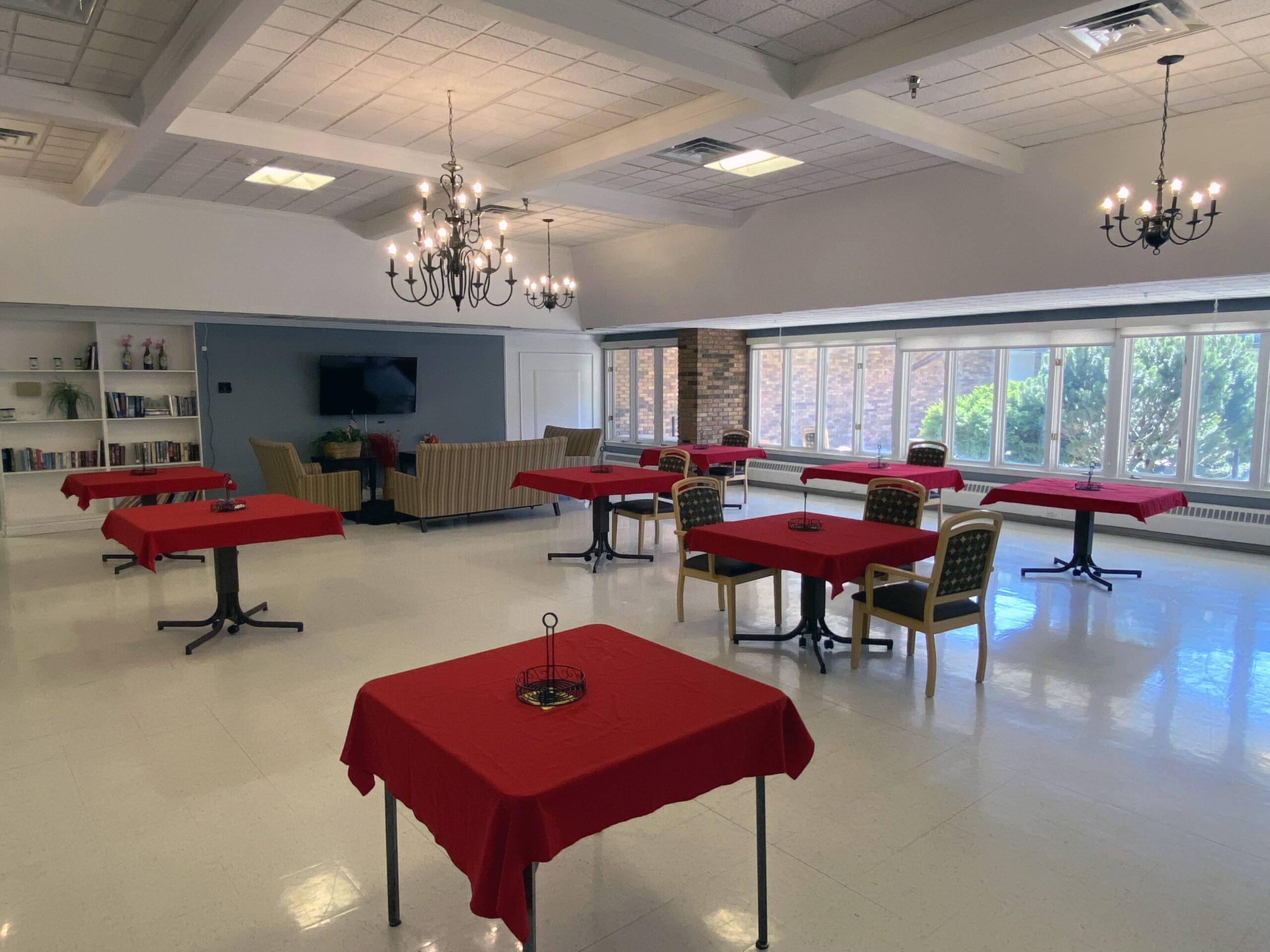 Brickyard Healthcare Elkhart Care Center dining room