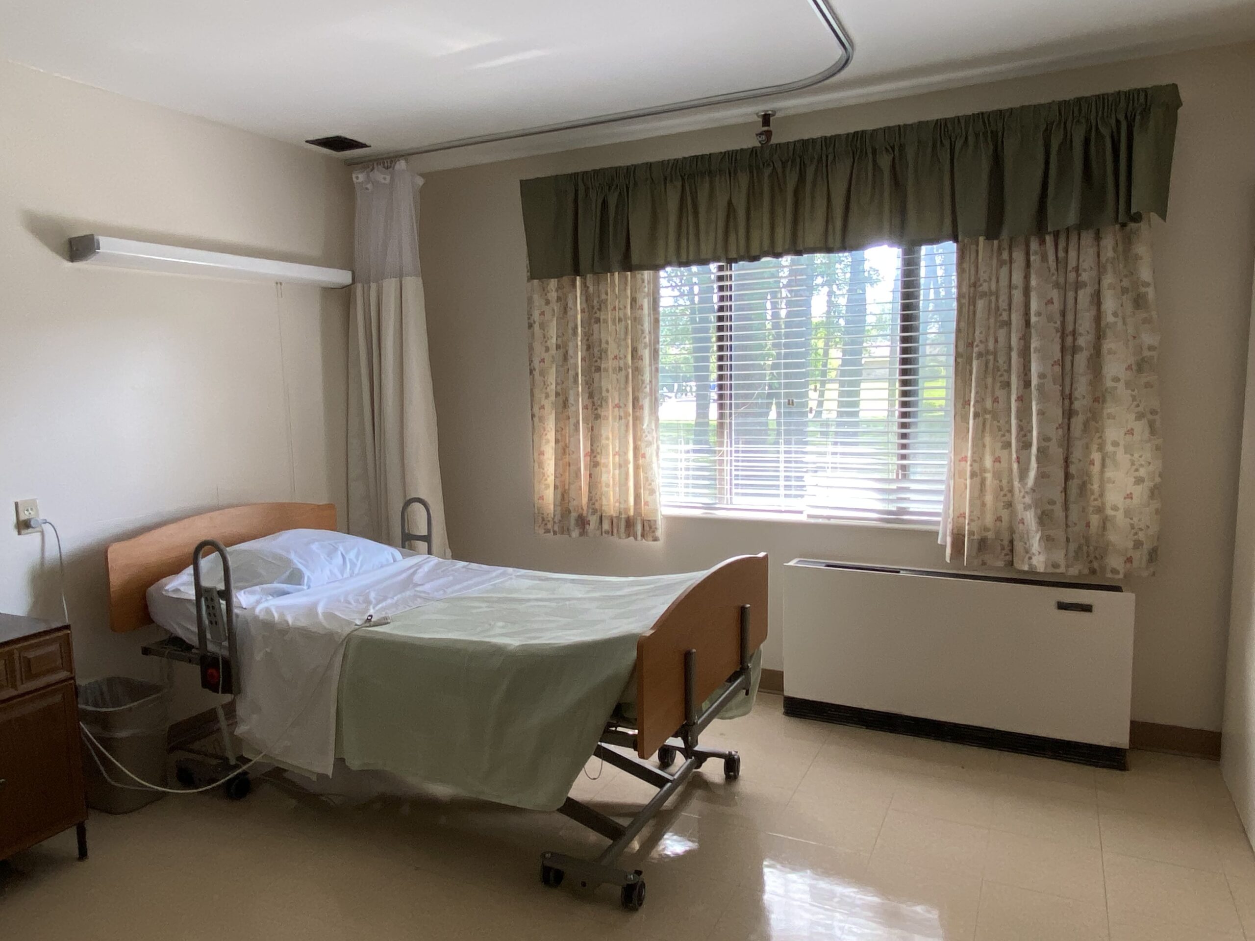 Brickyard Healthcare Fountainview Care Center unoccupied resident bedroom suite