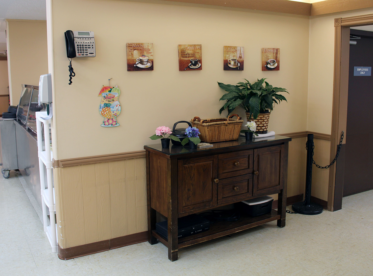 Brickyard Healthcare Knox Care Center interior decor
