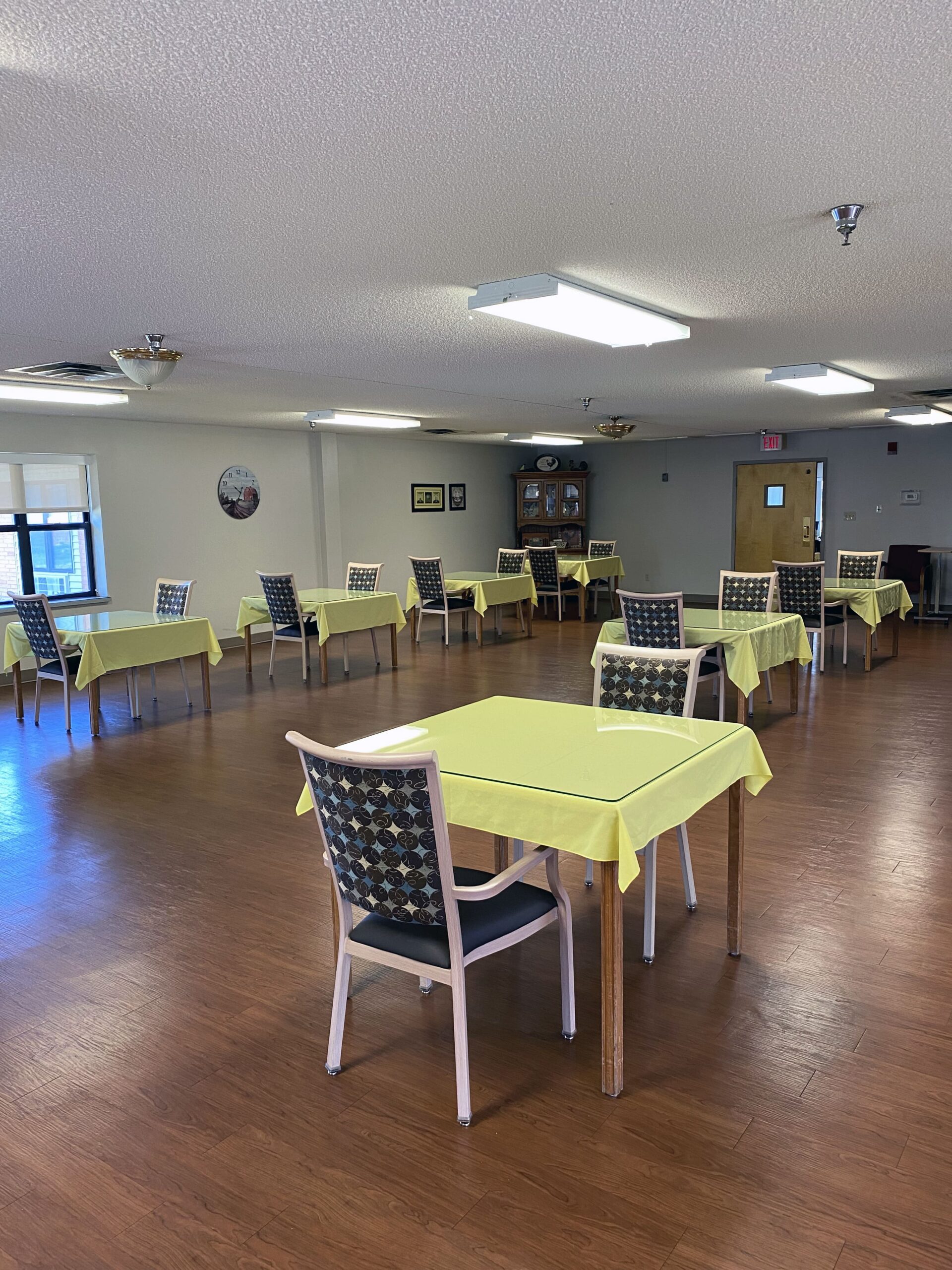 Brickyard Healthcare Petersburg Care Center interior dining area